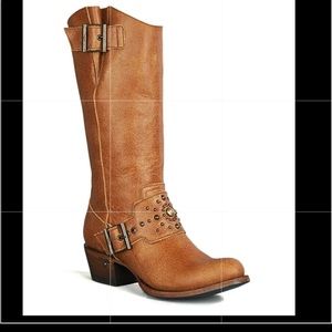 New! Lane women’s “Wilde Ride” tan leather boots